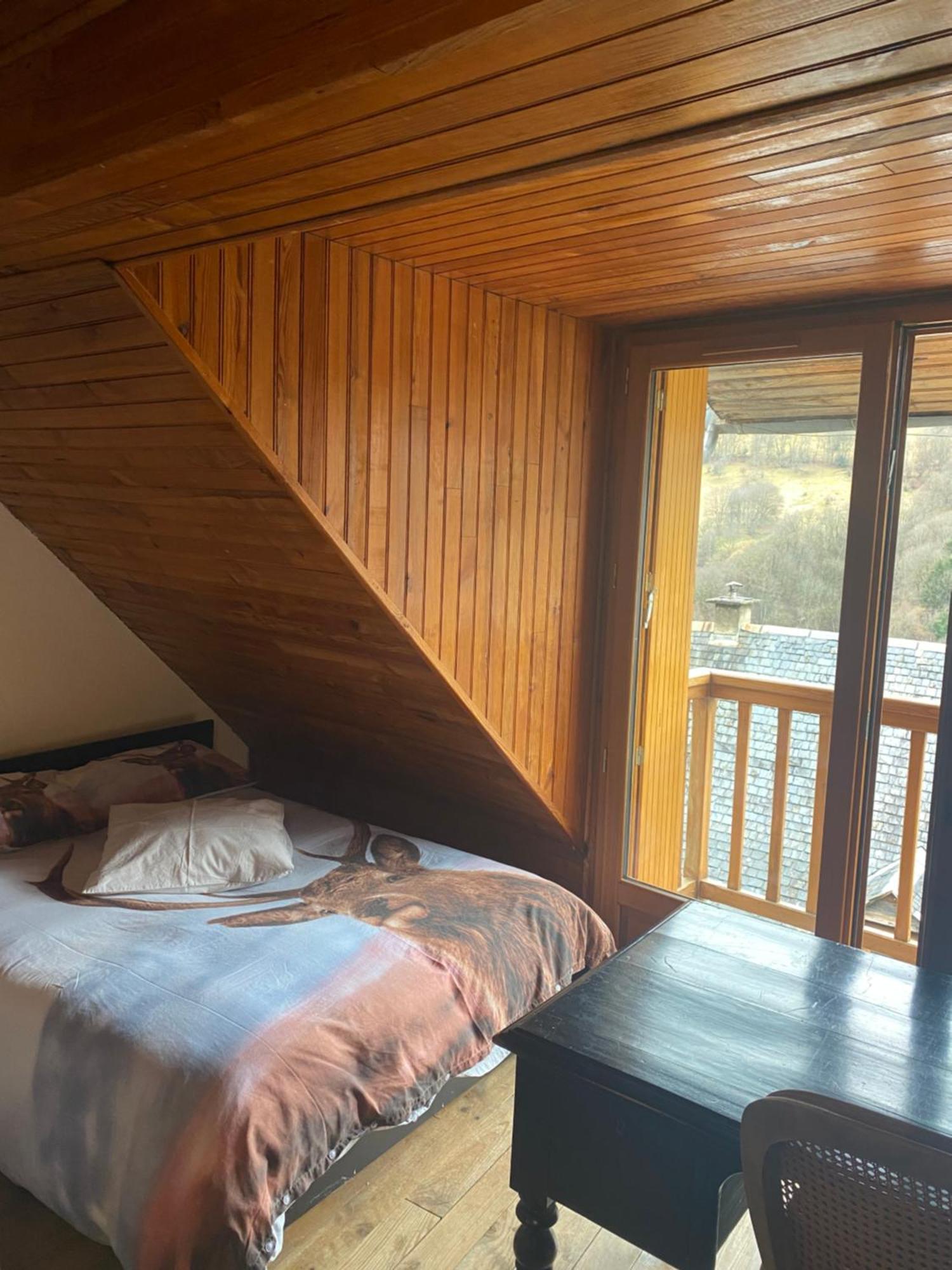 Maison Pyrenees Saint-Aventin Eksteriør bilde